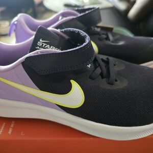 Nike Kids' Black and Lavender Sneakers